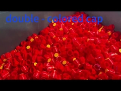 Capacetes de injecção de duas cores